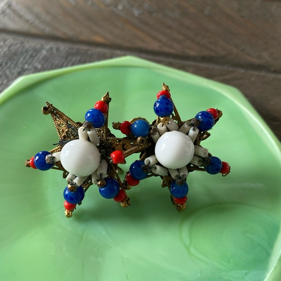 VERY OLD SCREW BACK MIRIAM HASKELL EARRINGS - Picture 1 of 5